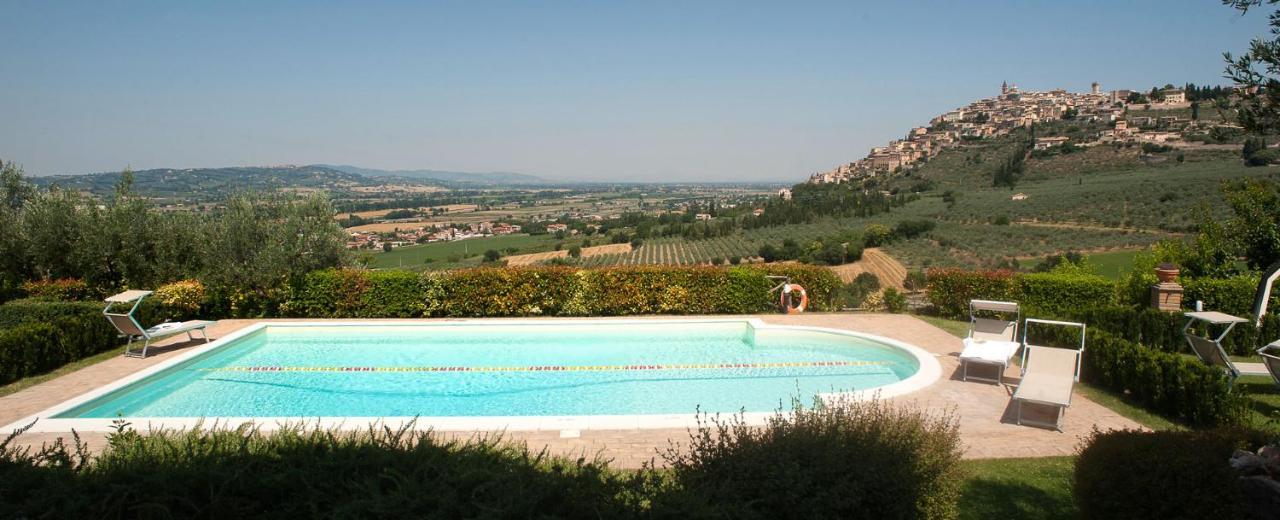 Agriturismo Fiordaliso Треви Экстерьер фото