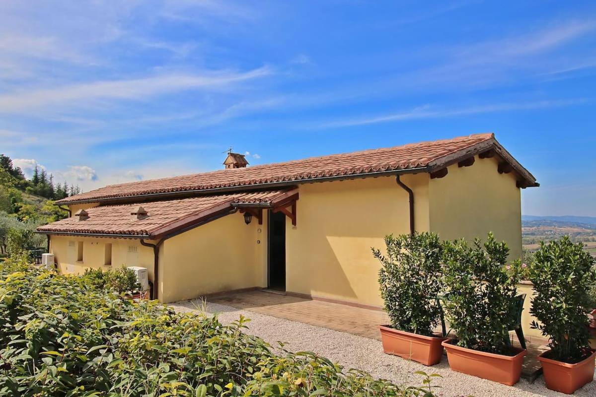 Agriturismo Fiordaliso Треви Экстерьер фото