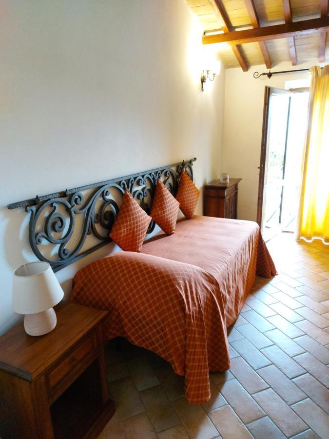 Agriturismo Fiordaliso Треви Экстерьер фото